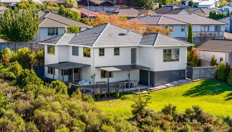 21 McEwen Cresent, Riverstone Terraces