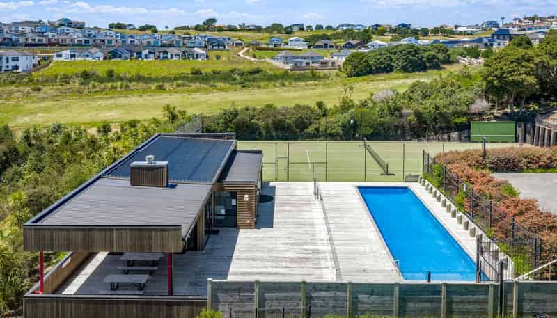 8 Discovery Drive, Gulf Harbour