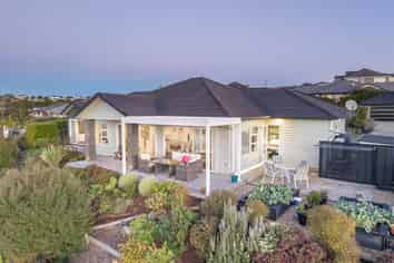 8 Discovery Drive, Gulf Harbour