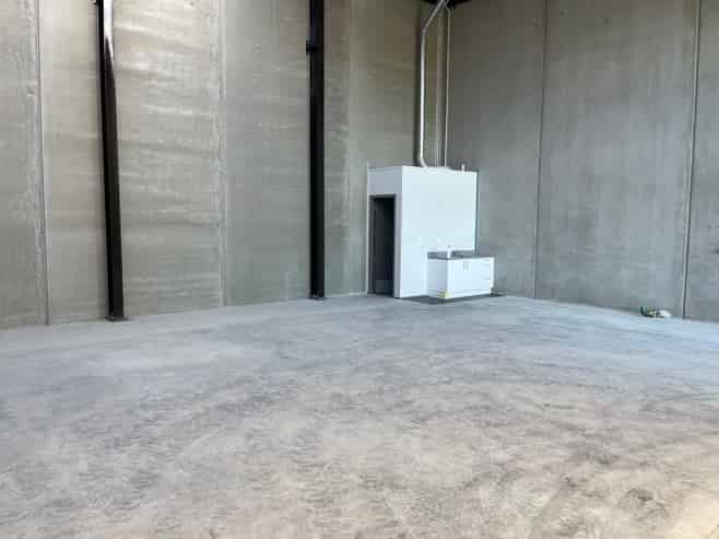 Near New Small Warehouse