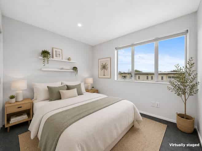 15/11 Ray Small Drive, Papakura