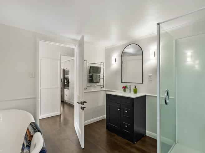 10 Palmer Crescent, Mission Bay