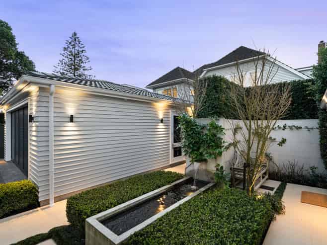 10 Palmer Crescent, Mission Bay