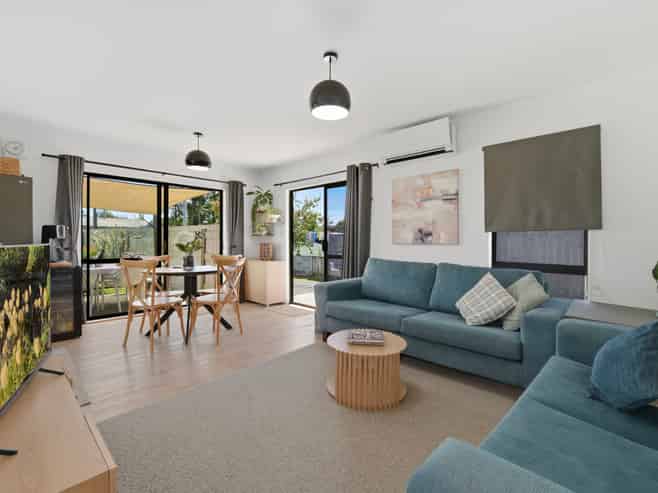 406A Ngatai Road, Bellevue
