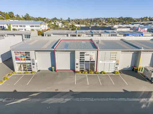 125sqm industrial – immaculate
