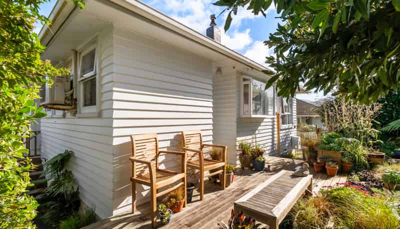 11 Ryan Grove, Tawa