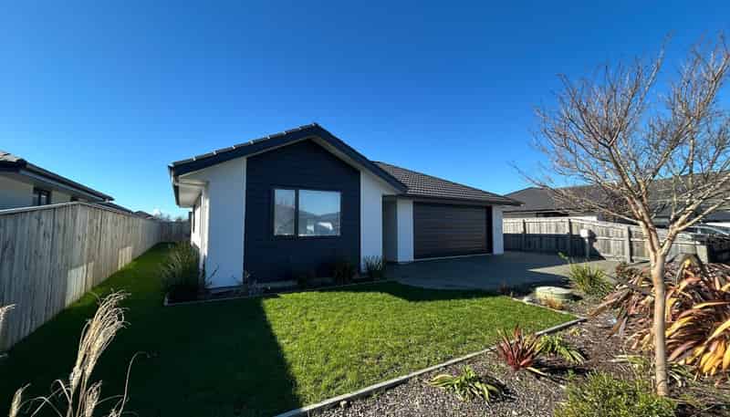 8 Oakley Lane, Richmond