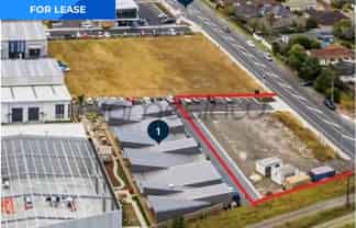 ROAD FRONT YARD SPACE FOR LEASE