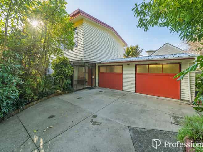 135 Waterloo Road, Waterloo