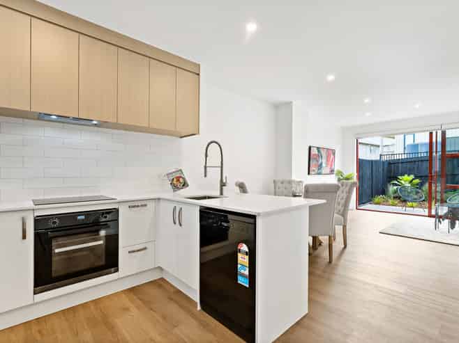 6 Tupuke Lane, Mount Roskill