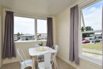 58 Lauder Crescent, Heidelberg