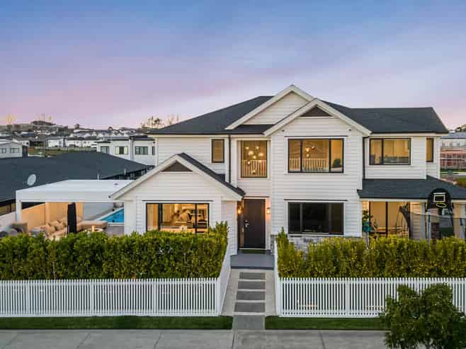6 Karapapa Road, Milldale