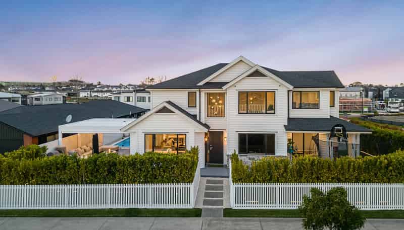 6 Karapapa Road, Milldale