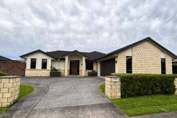 16 Moonlight Drive, Rototuna North