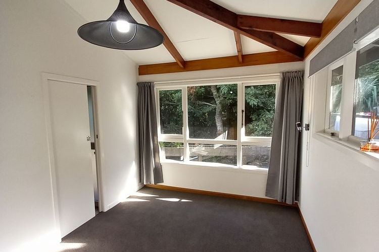 Tidy three bedroom with great views! - Más
