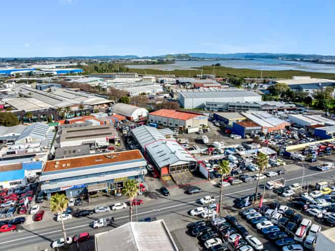 779sqm Showroom, Office & Storage | Huge Profile