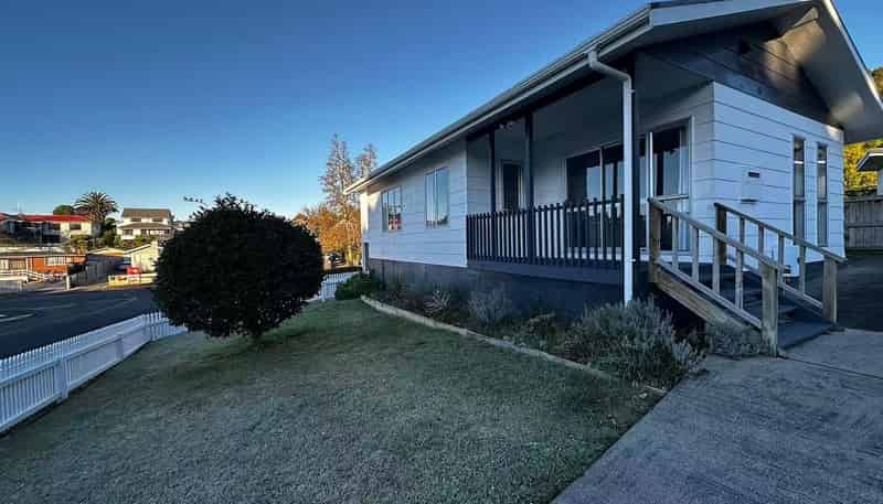 1 Birch Hill Place, Dinsdale