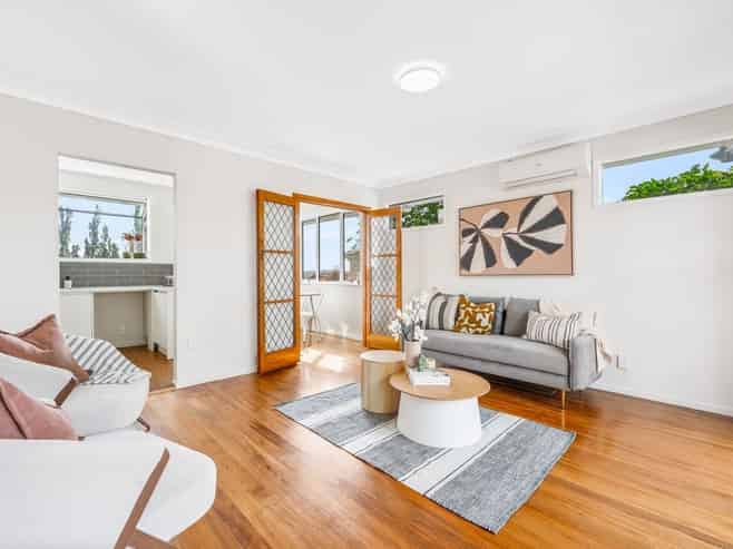 207 Sturges Road, Henderson