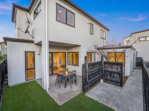 8 Te Kare Road, Glen Innes