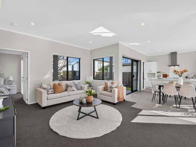 8 Te Kare Road, Glen Innes