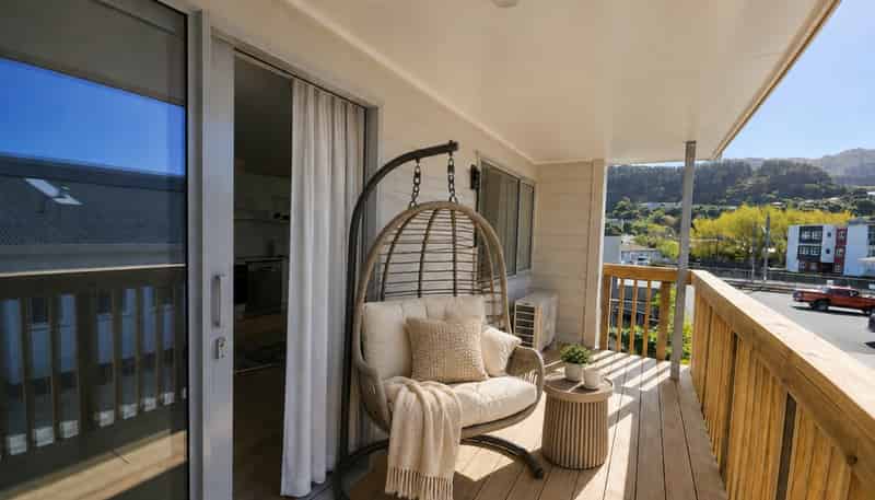 10/19 Collins Avenue, Tawa