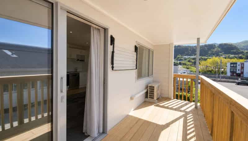 10/19 Collins Avenue, Tawa