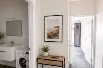 10/19 Collins Avenue, Tawa