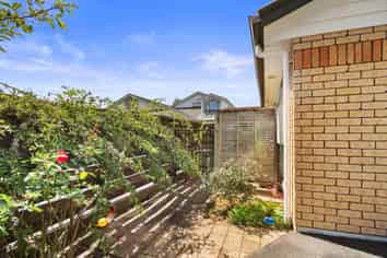 28F Enderley Avenue, Enderley