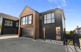 2A Knights Close, Rothesay Bay