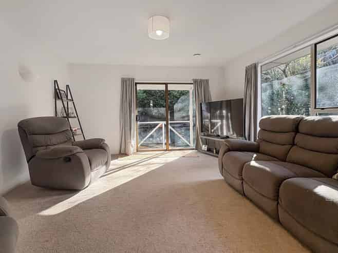 B/69 Hartford Crescent, Totara Park