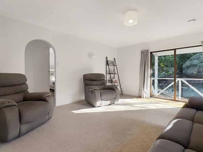 B/69 Hartford Crescent, Totara Park