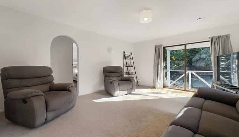 B/69 Hartford Crescent, Totara Park
