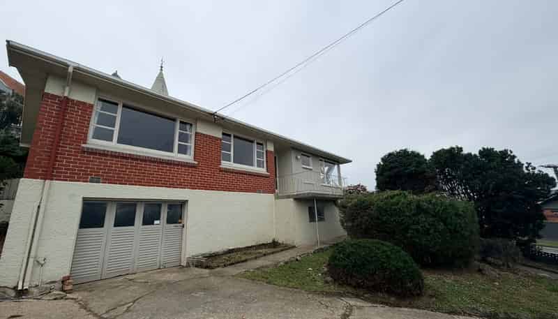 64 Hawthorn Avenue, Mornington