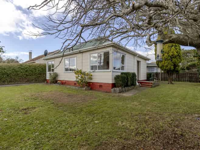 135 Tukapa Street, Westown
