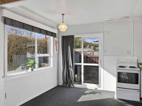 135 Tukapa Street, Westown