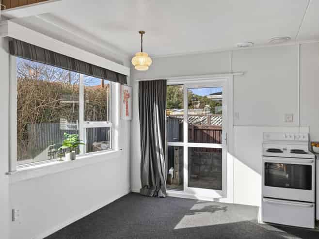 135 Tukapa Street, Westown