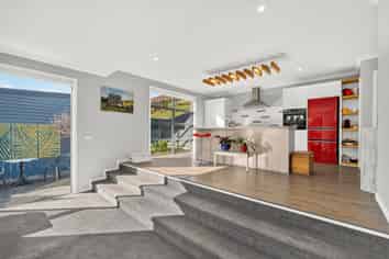 20 Genia Drive, Wakefield