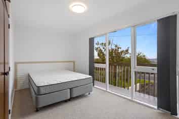 102 Knights Road, Rothesay Bay
