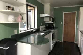 a/40 Pencarrow Street, Highbury