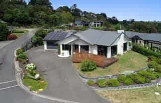 6 Appin Stuart View, Rangatira Park