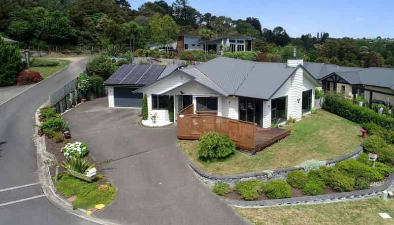 6 Appin Stuart View, Rangatira Park
