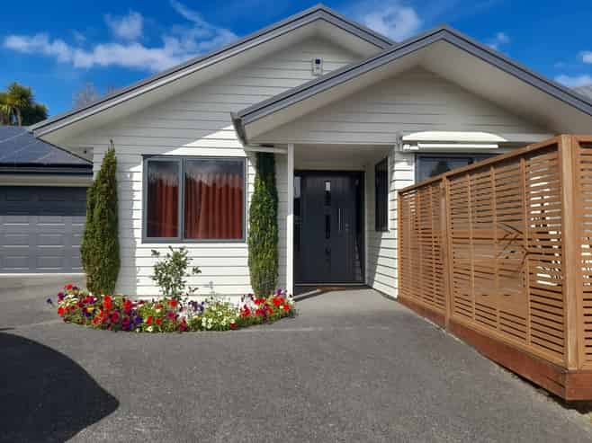6 Appin Stuart View, Rangatira Park