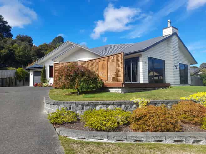 6 Appin Stuart View, Rangatira Park