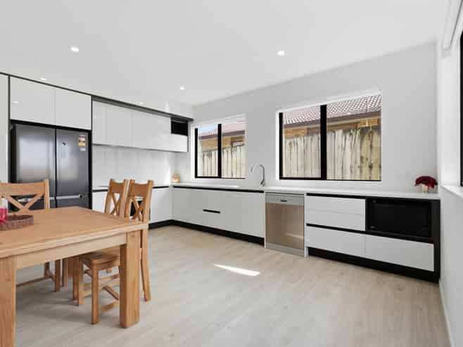 8A Britannia Place, Half Moon Bay