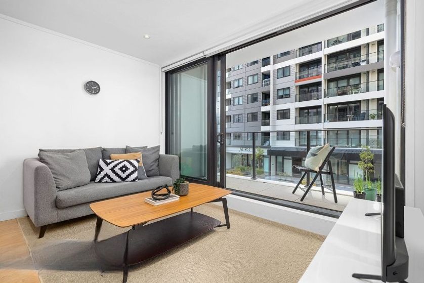 Stunning Two Bedroom Furnished Apartment - Aanzicht 3
