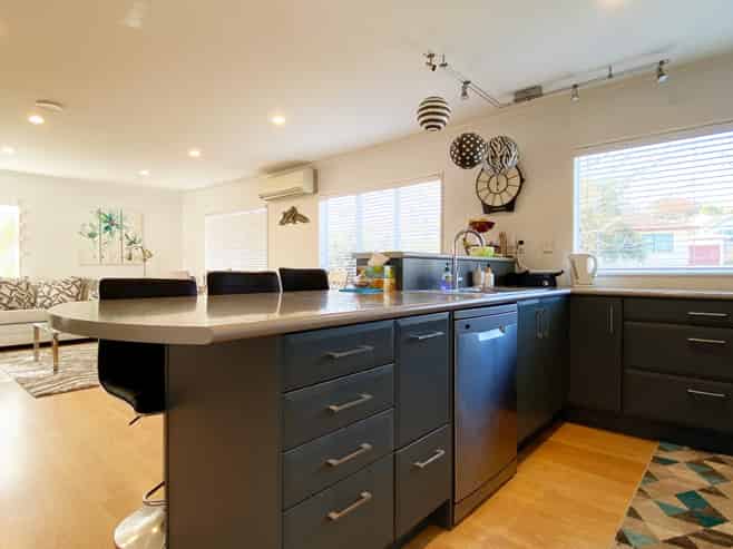 60 De Quincey Terrace, Highland Park