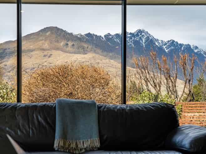 1 Witley Lane, Lower Shotover