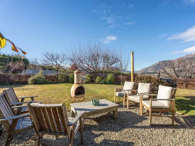 1 Witley Lane, Lower Shotover