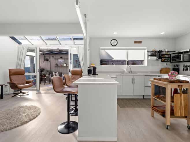 3B Pine Road, Orewa