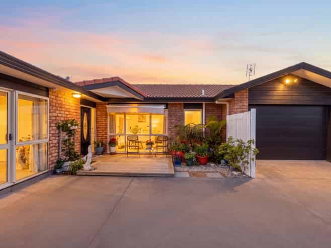 3B Pine Road, Orewa